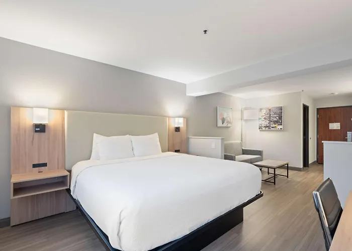 Best Western Lake Oswego Hotel & Suites